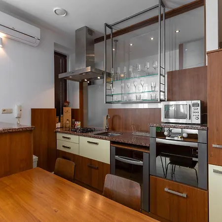 Apartman Laurinska Modern In Direct Centrum Of Bratislava, Air-condition