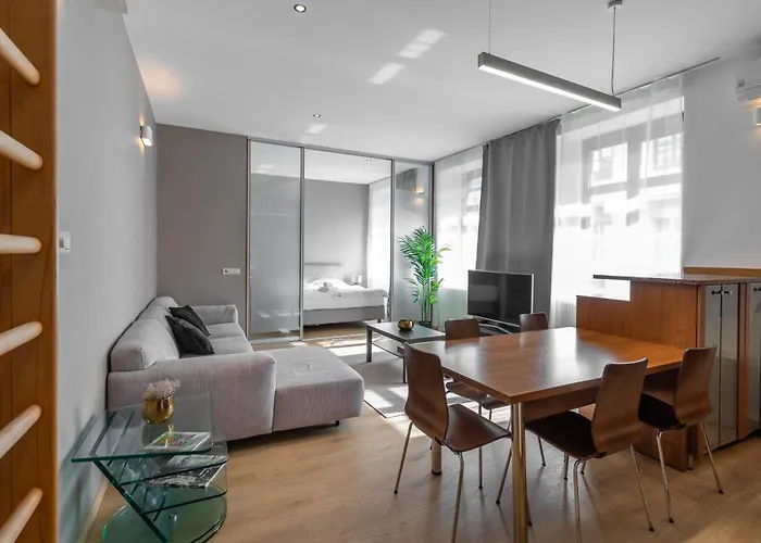 Laurinska Modern In Direct Centrum Of Bratislava, Air-condition